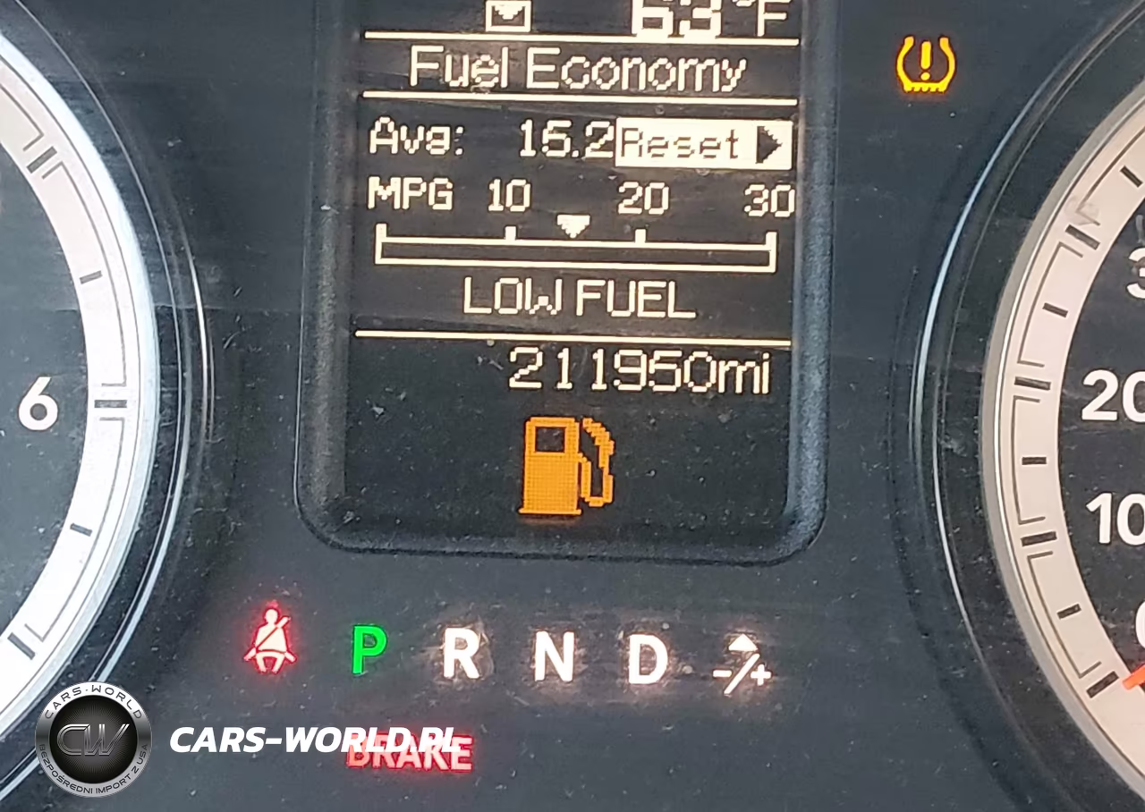 2015 Ram 1500 Express VIN:1C6RR7FT3FS681086 - 15