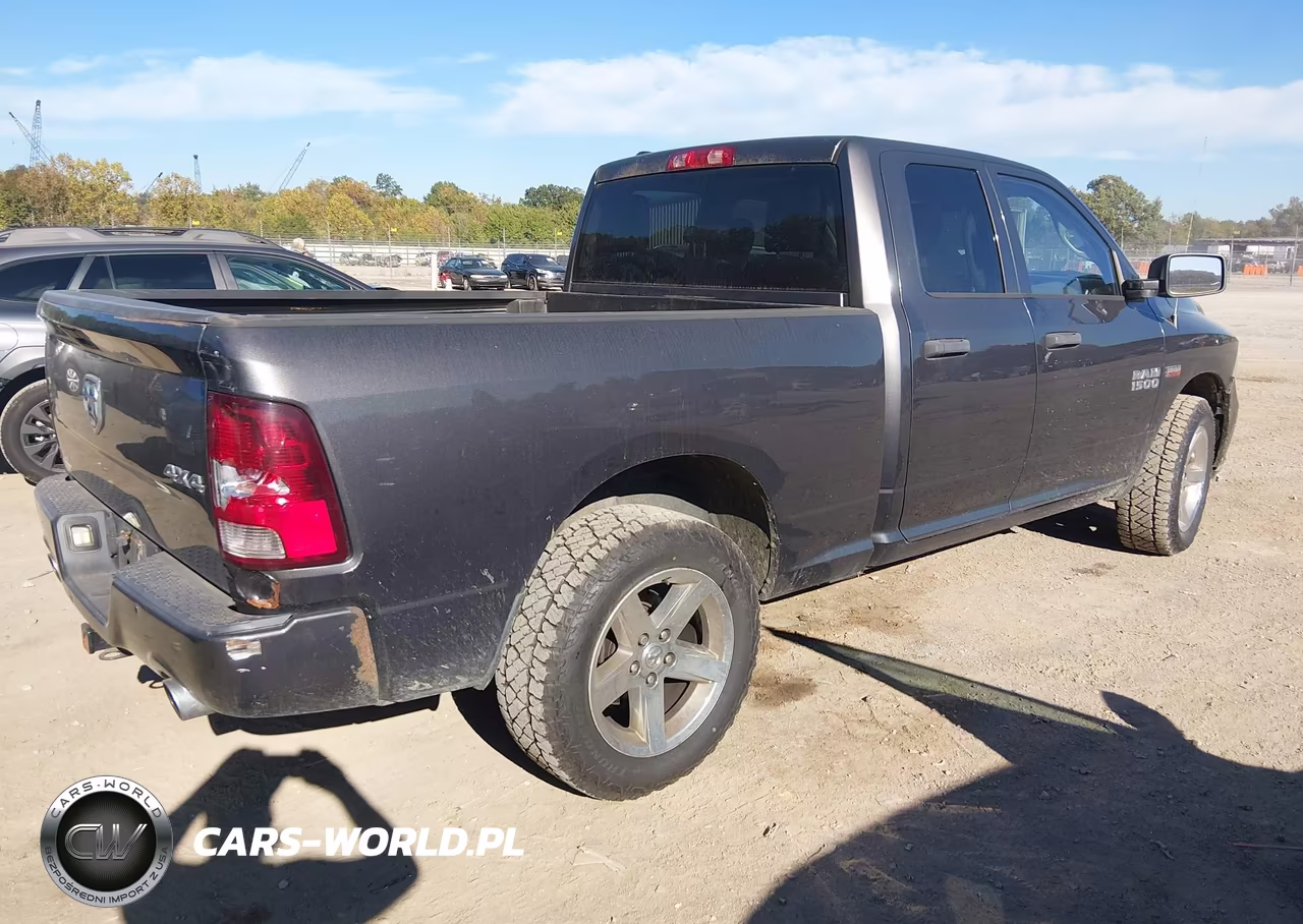 2015 Ram 1500 Express VIN:1C6RR7FT3FS681086 - 4