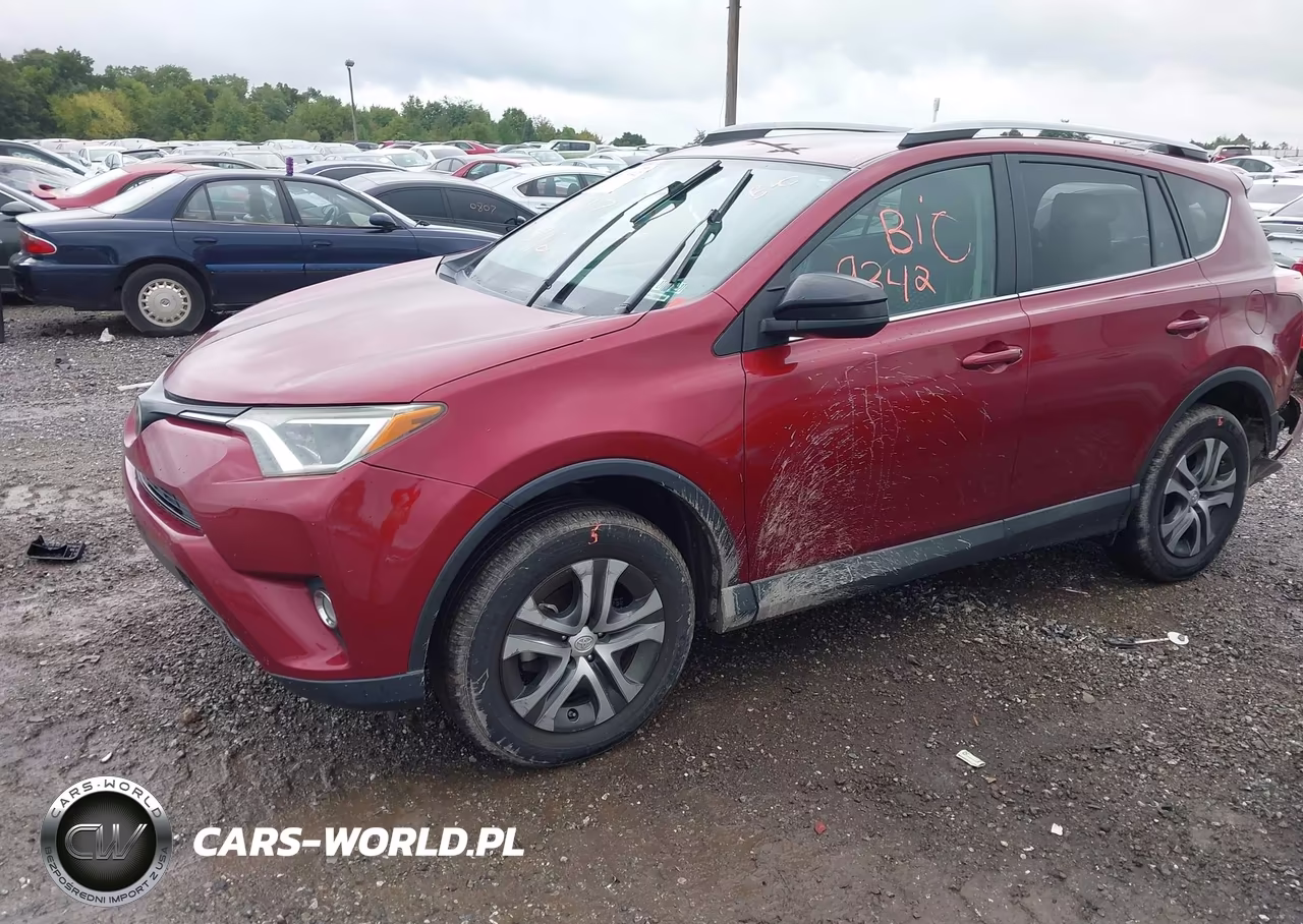 2018 Toyota Rav4 Le VIN:2T3BFREV5JW713697 - 2