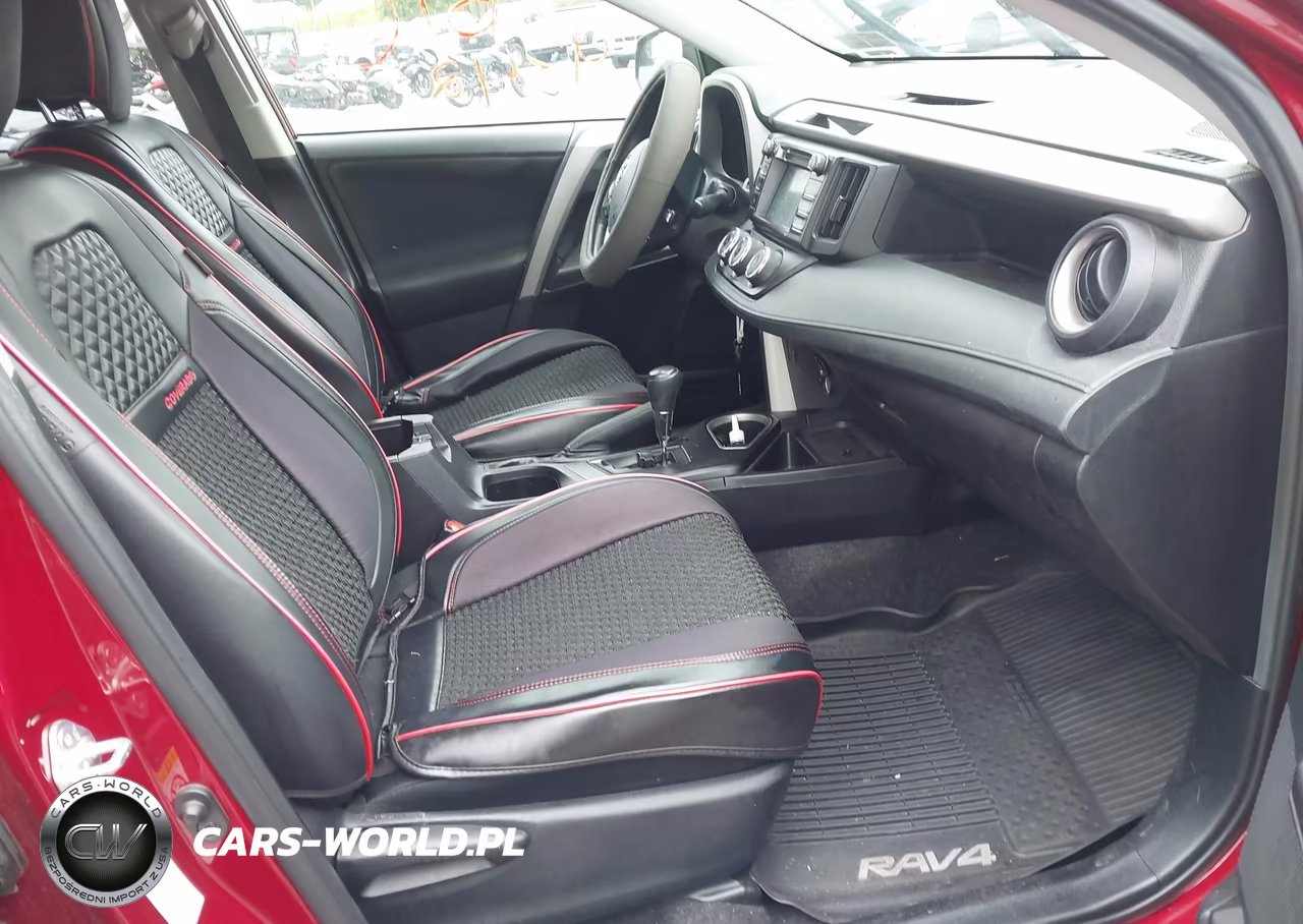 2018 Toyota Rav4 Le VIN:2T3BFREV5JW713697 - 5