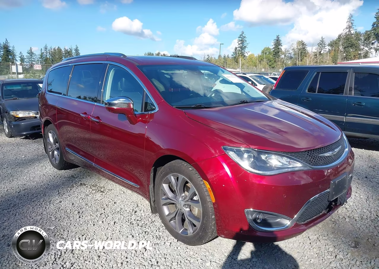 2017 Chrysler Pacifica Limited VIN:2C4RC1GG7HR777929 - 1