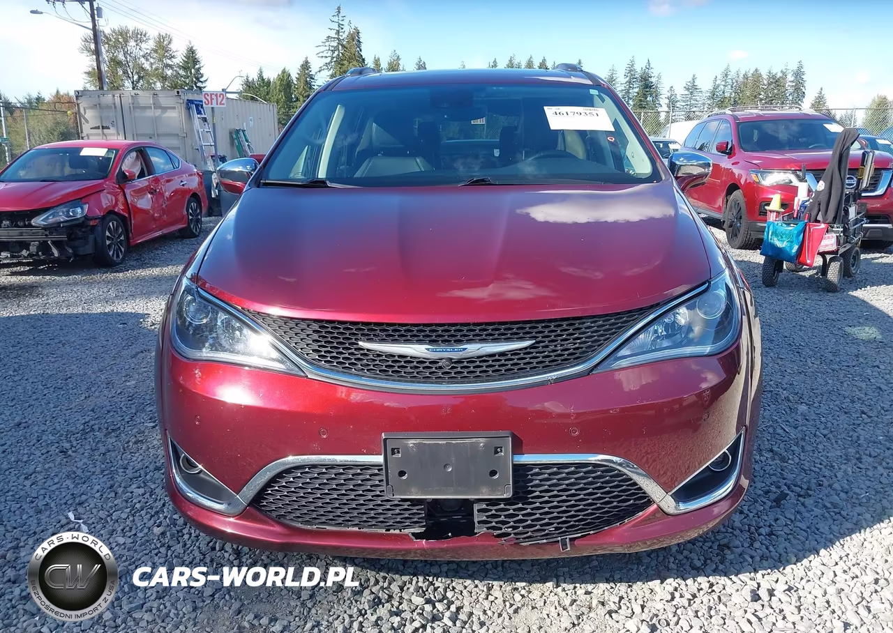 2017 Chrysler Pacifica Limited VIN:2C4RC1GG7HR777929 - 6