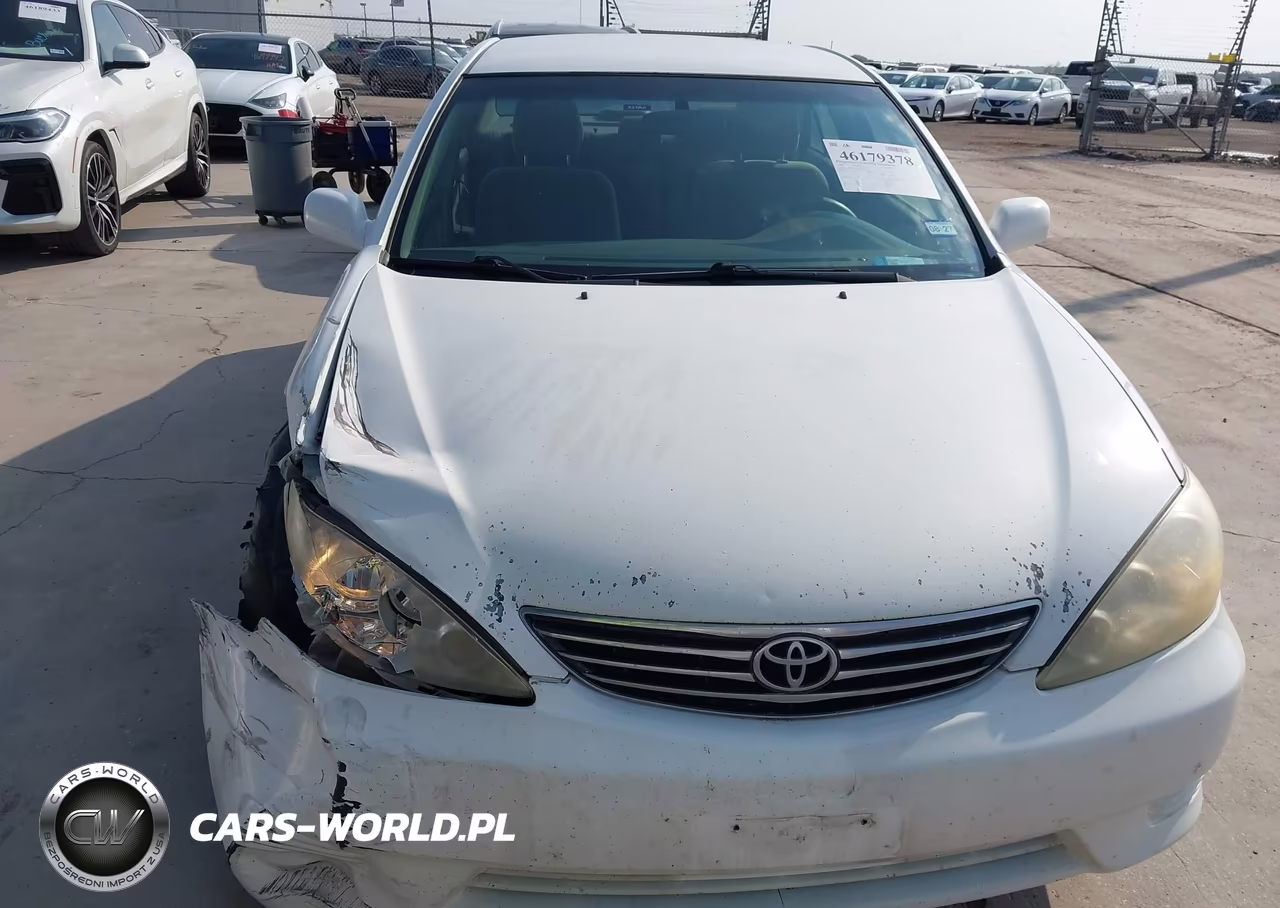 2005 Toyota Camry Le VIN:4T1BE32K75U399348 - 13