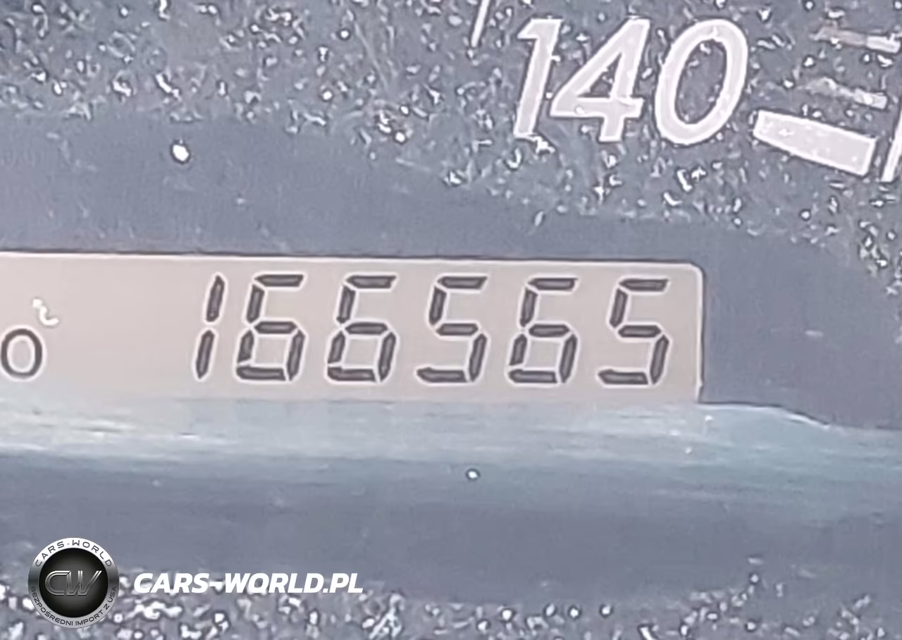 2005 Toyota Camry Le VIN:4T1BE32K75U399348 - 16