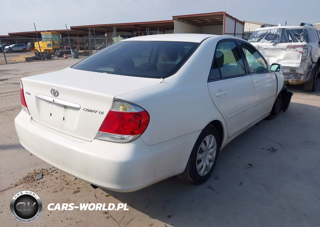 2005 Toyota Camry Le VIN:4T1BE32K75U399348 - 4