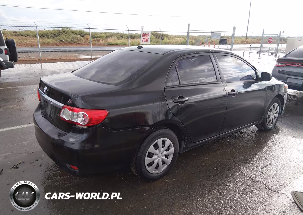 2011 Toyota Corolla Le VIN:JTDBU4EE1BJ088580 - 4