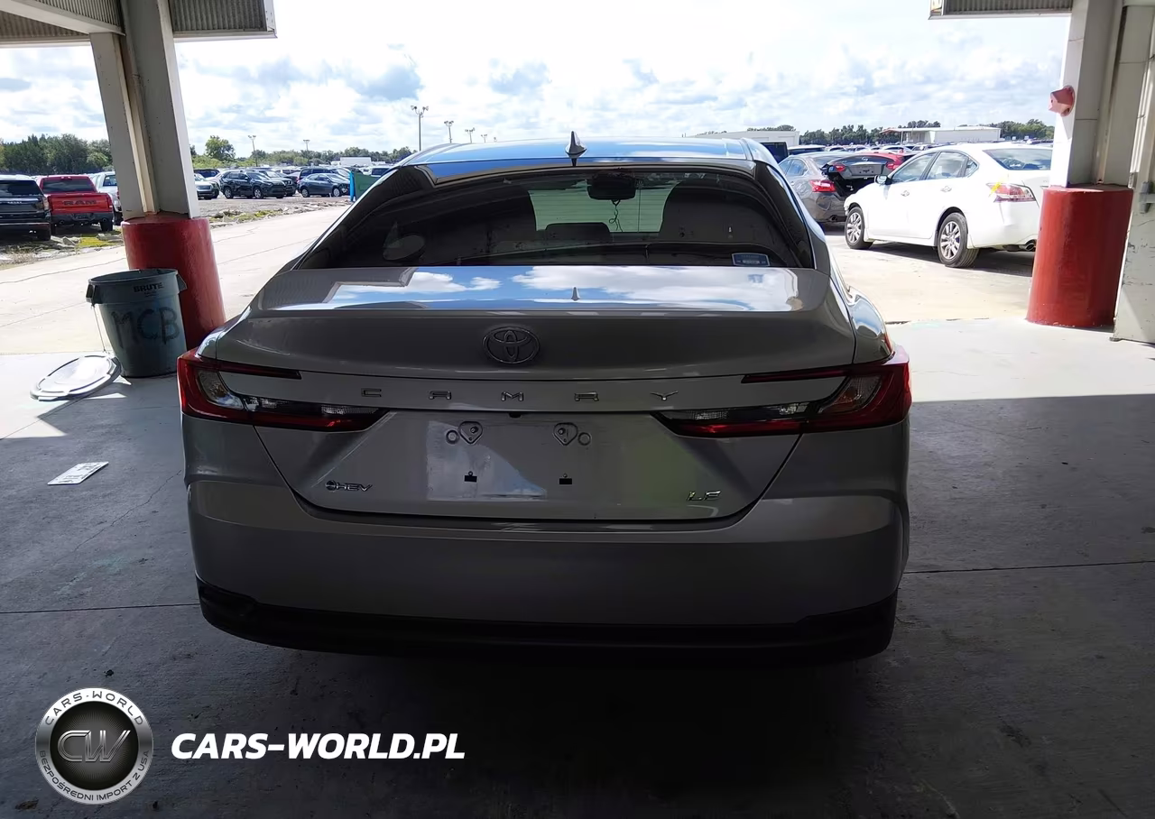 2025 Toyota Camry Le VIN:4T1DAACK4SU542470 - 16