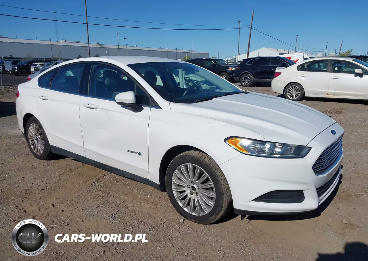 2015 Ford Fusion Hybrid S