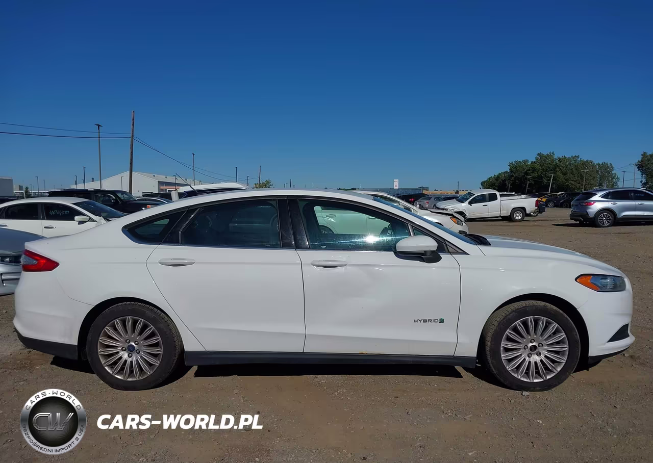 2015 Ford Fusion Hybrid S VIN:3FA6P0UU5FR199791 - 13