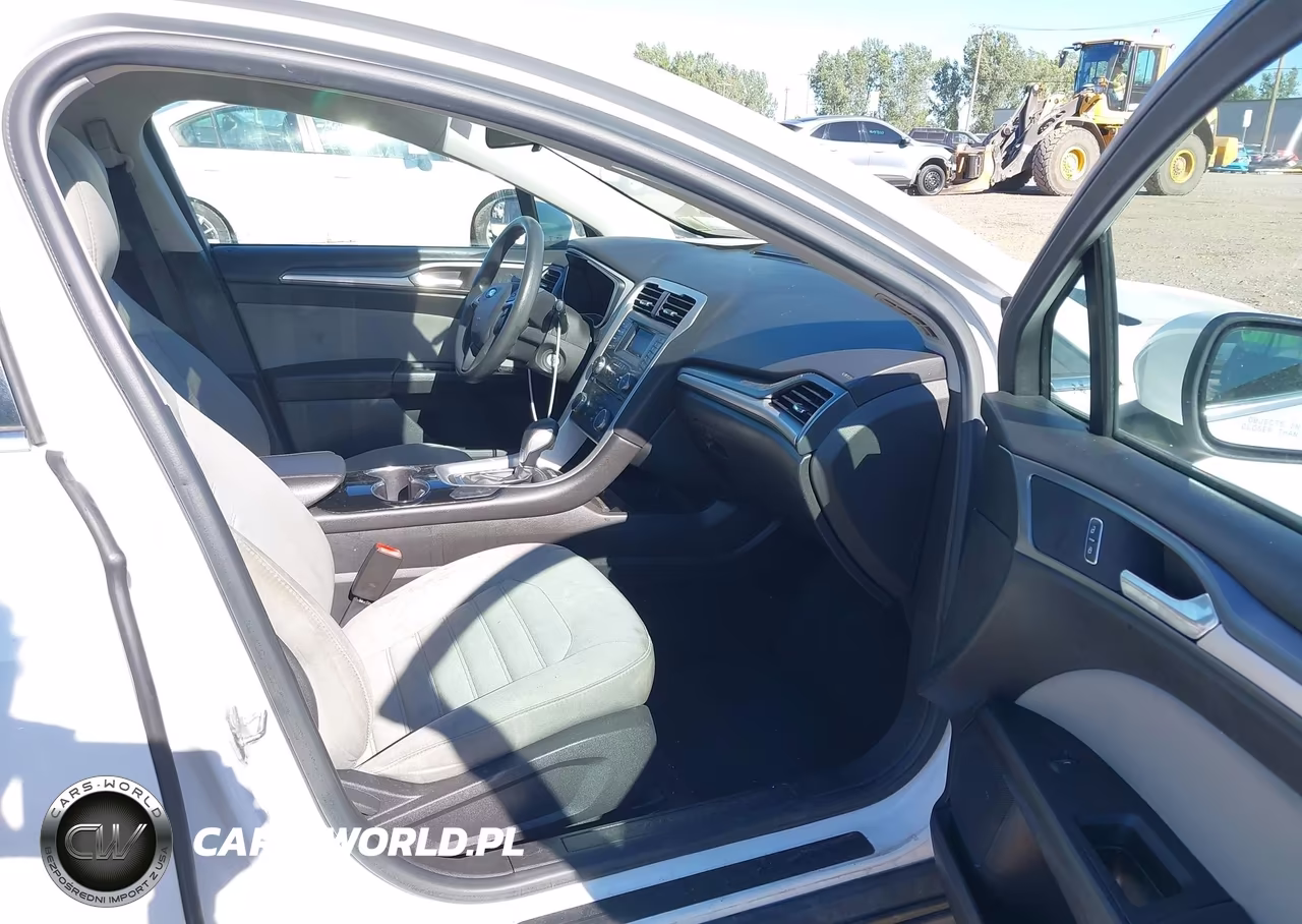 2015 Ford Fusion Hybrid S VIN:3FA6P0UU5FR199791 - 5