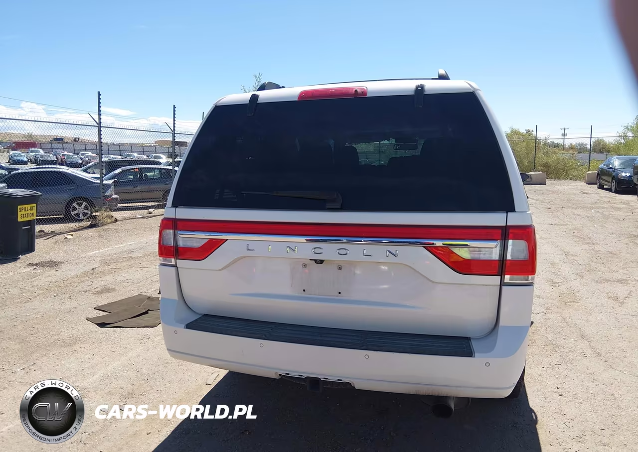2016 Lincoln Navigator Select VIN:5LMJJ2HT2GEL05890 - 16