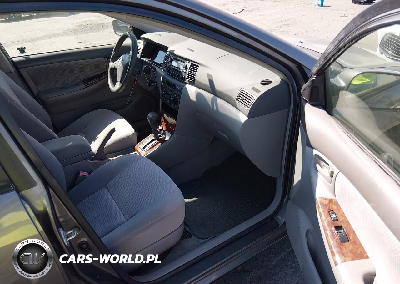 2005 Toyota Corolla Le VIN:1NXBR32E05Z550870 - 5