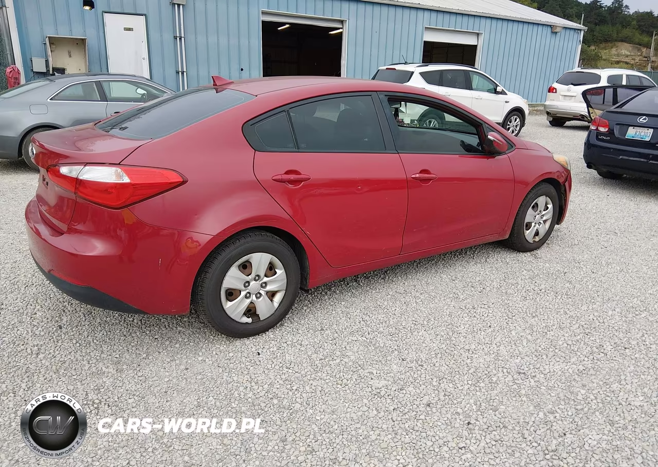 2015 Kia Forte Lx VIN:KNAFX4A6XF5435214 - 4