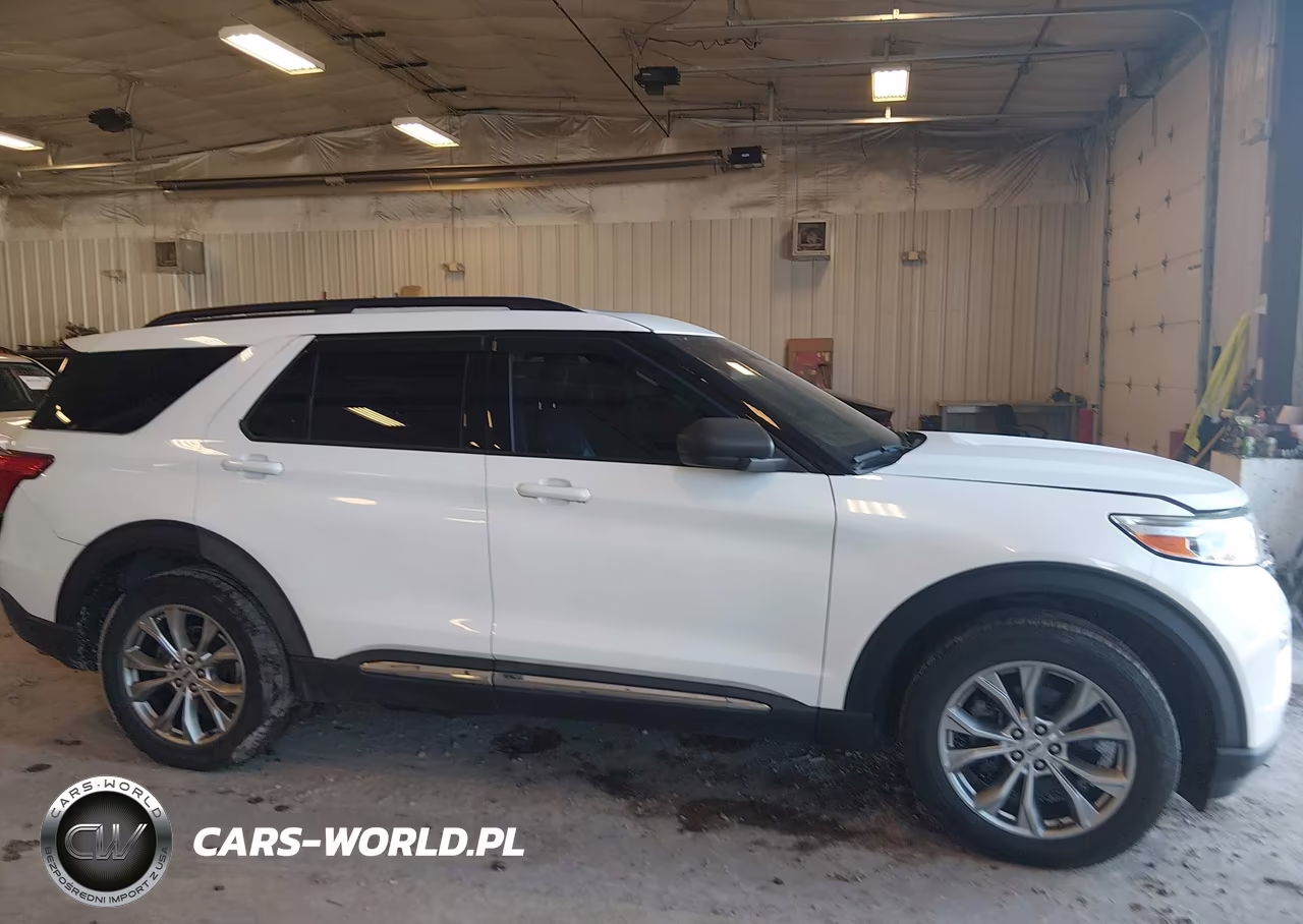 2020 Ford Explorer Xlt VIN:1FMSK8DHXLGA51174 - 13