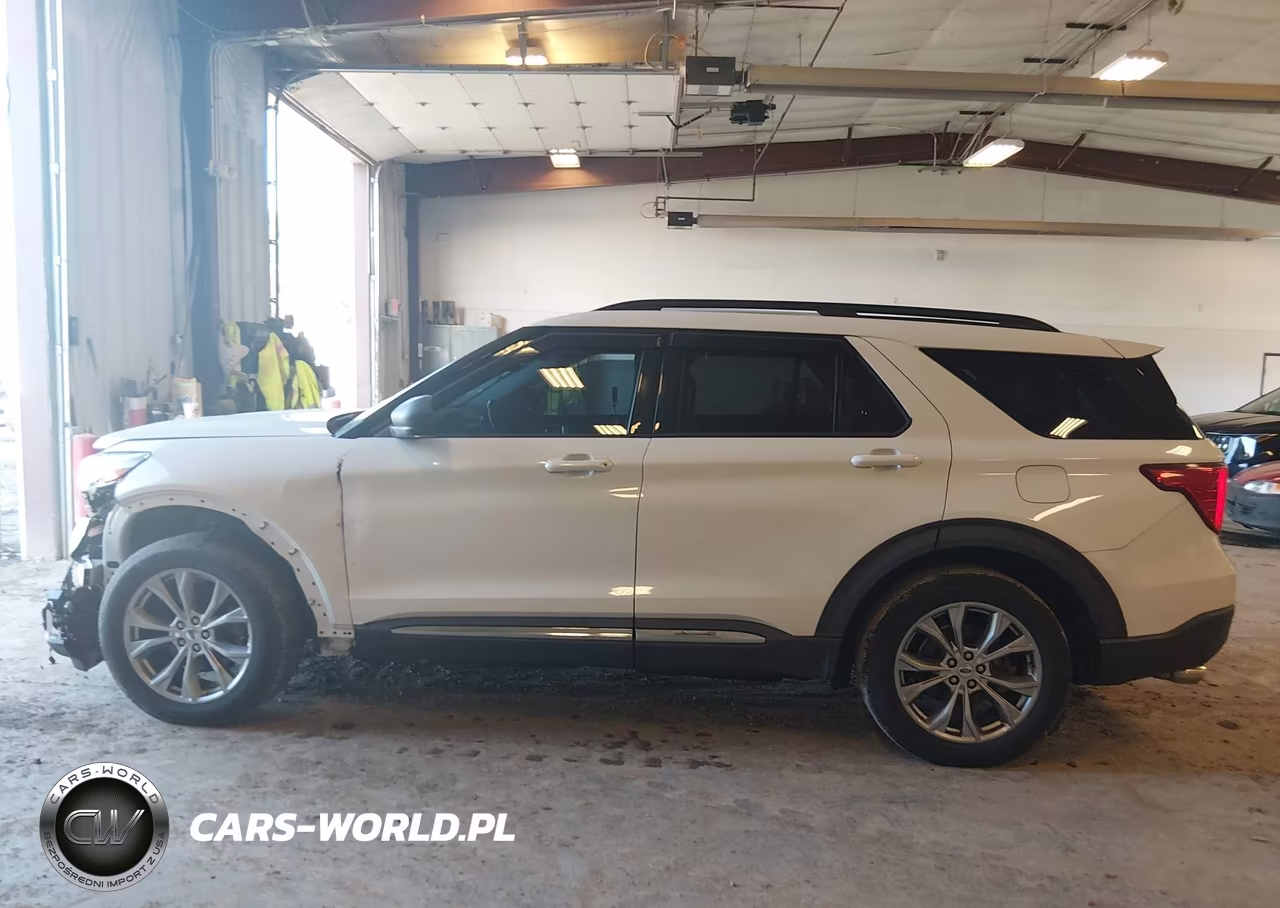 2020 Ford Explorer Xlt VIN:1FMSK8DHXLGA51174 - 14