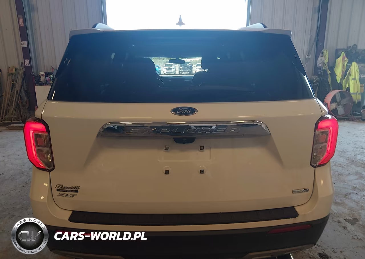 2020 Ford Explorer Xlt VIN:1FMSK8DHXLGA51174 - 16