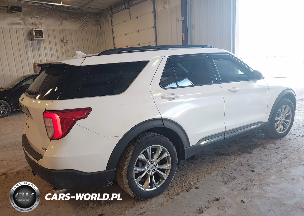 2020 Ford Explorer Xlt VIN:1FMSK8DHXLGA51174 - 4