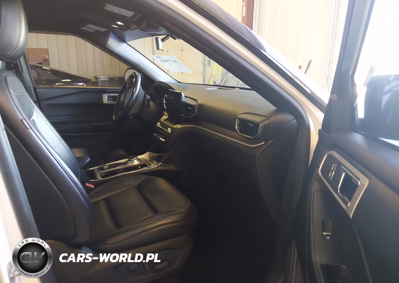 2020 Ford Explorer Xlt VIN:1FMSK8DHXLGA51174 - 5