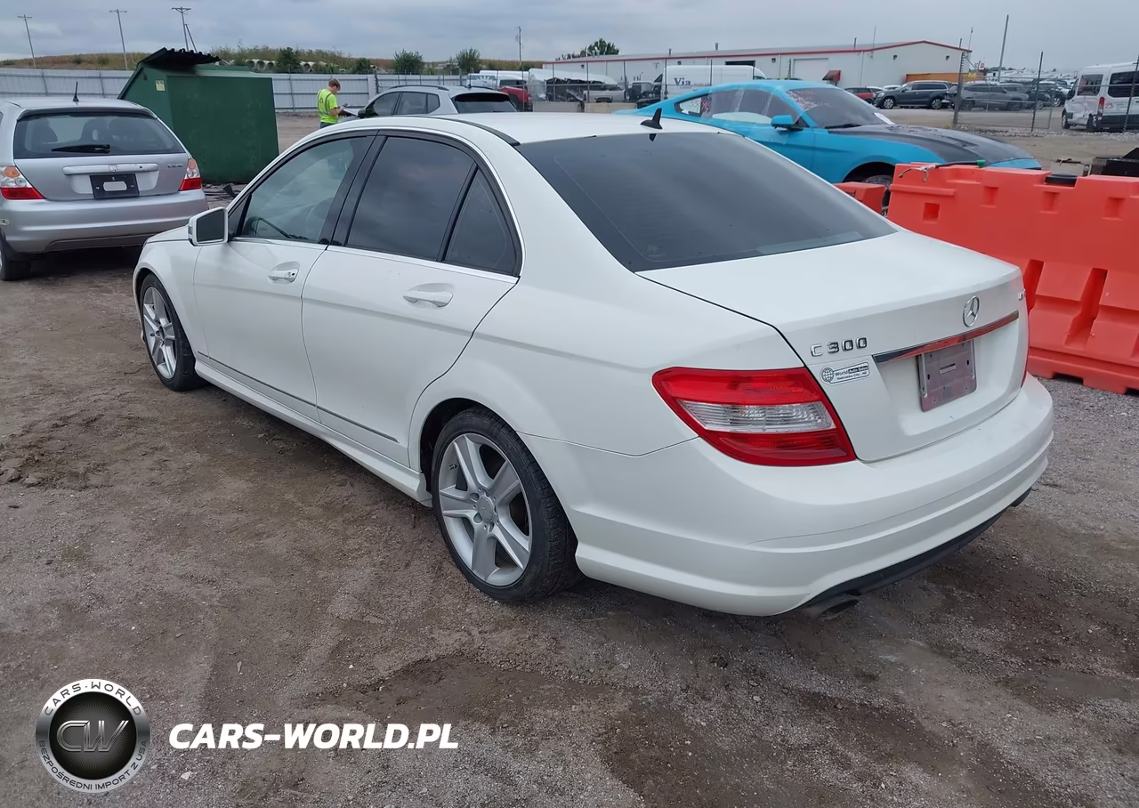 2010 Mercedes-Benz C-Class C 300 Sport-Luxury 4Matic VIN:WDDGF8BB6AR093068 - 3