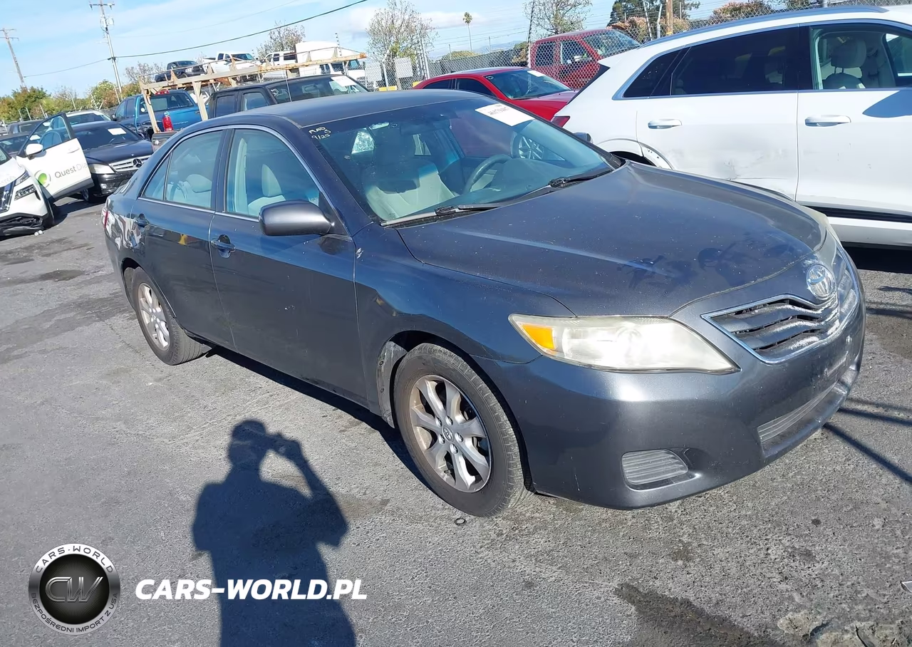 2011 Toyota Camry Le