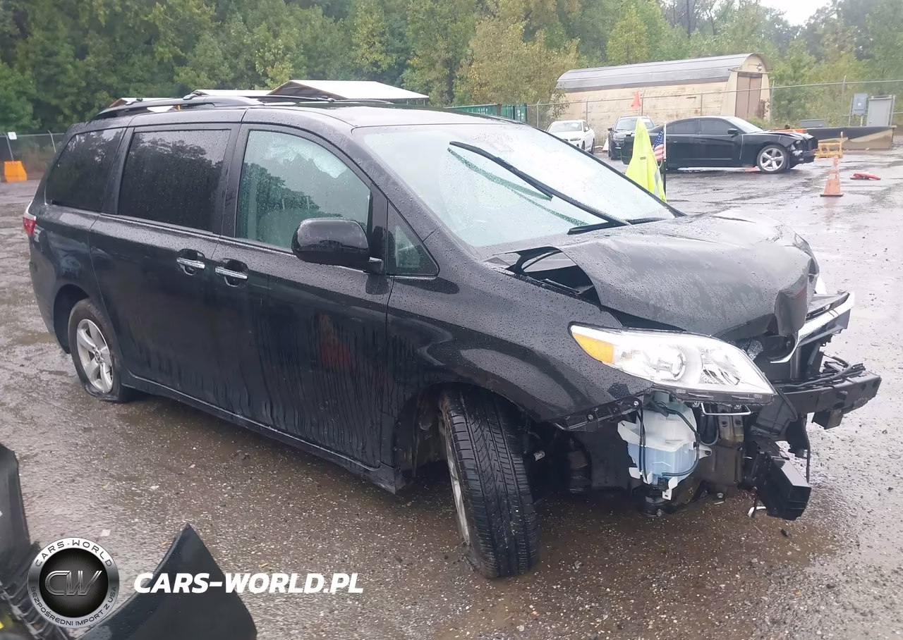 2020 Toyota Sienna Le