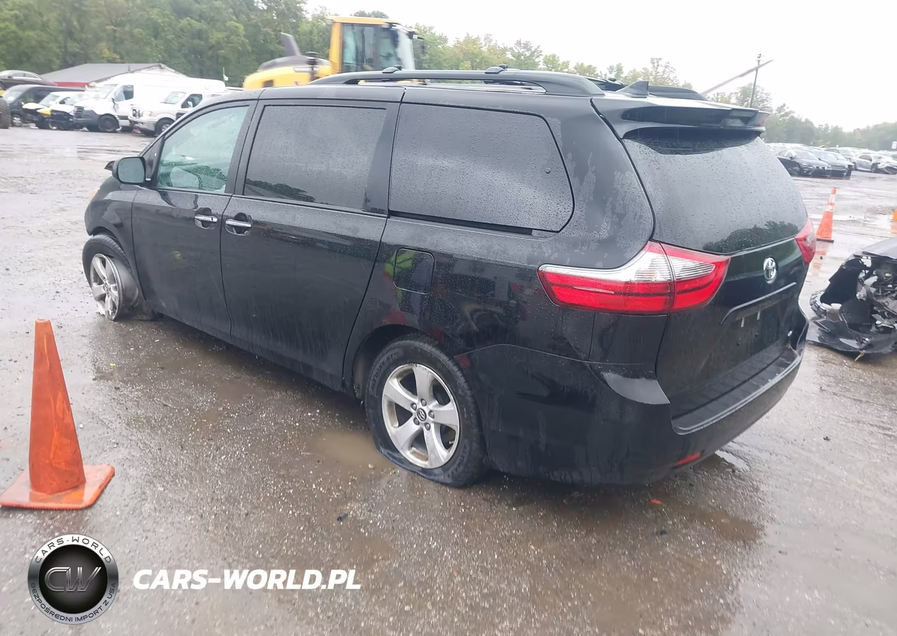 2020 Toyota Sienna Le VIN:5TDKZ3DC2LS048105 - 3