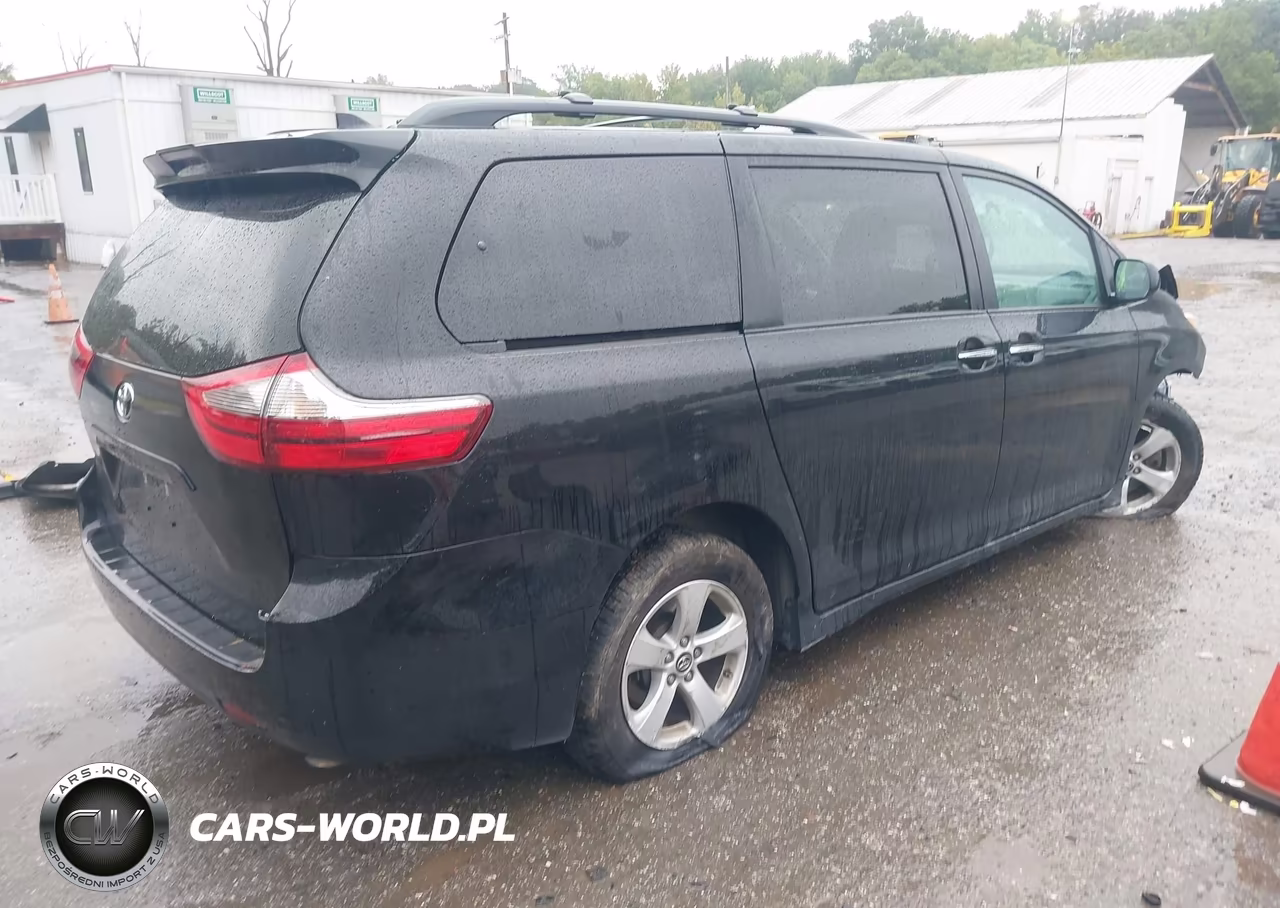 2020 Toyota Sienna Le VIN:5TDKZ3DC2LS048105 - 4