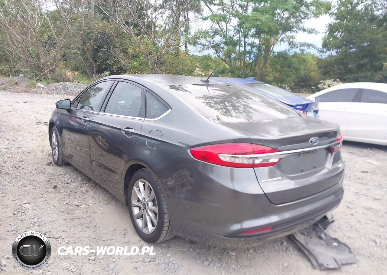 2017 Ford Fusion Se VIN:3FA6P0HD6HR375132 - 3
