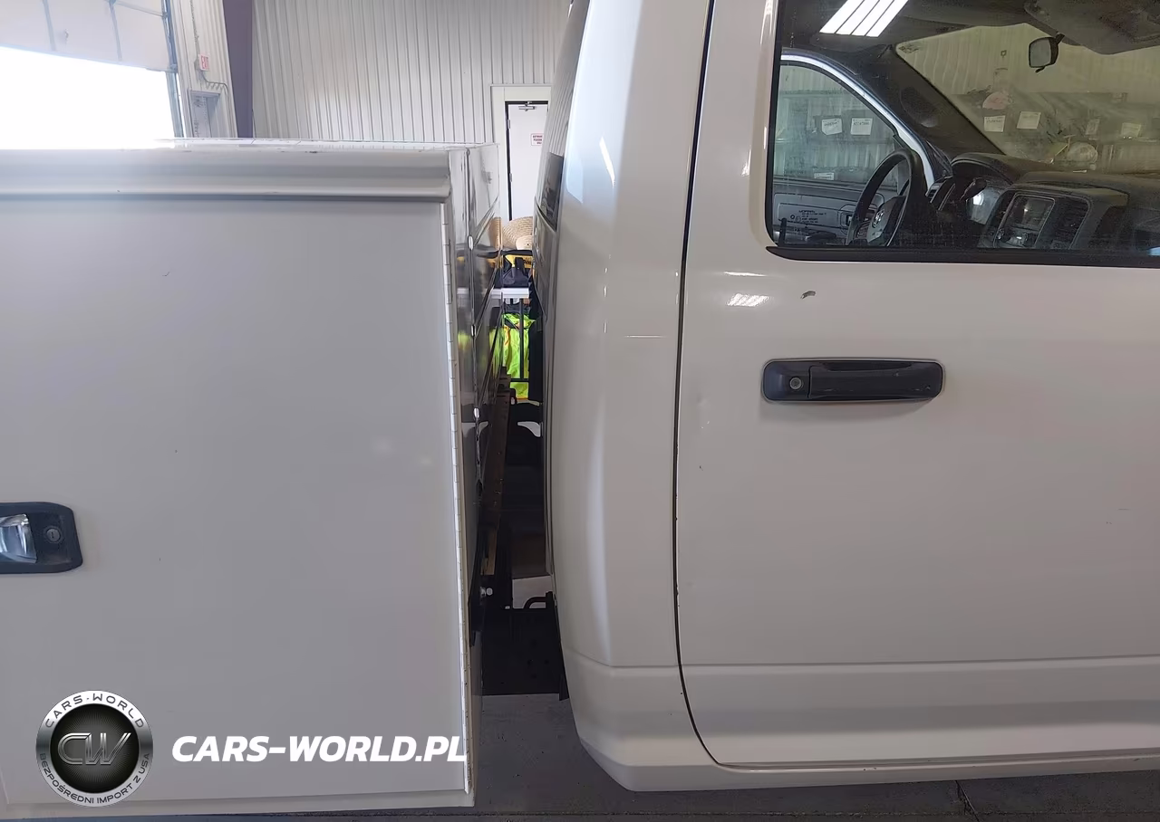 2015 Ram 2500 Tradesman VIN:3C7WR4AT1FG684659 - 8