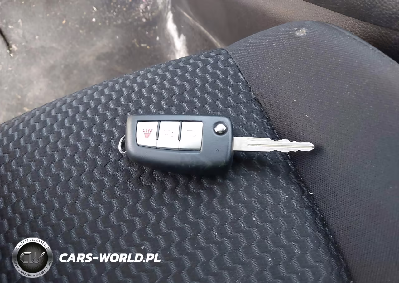 2019 Nissan Rogue Sport S VIN:JN1BJ1CR1KW348320 - 11