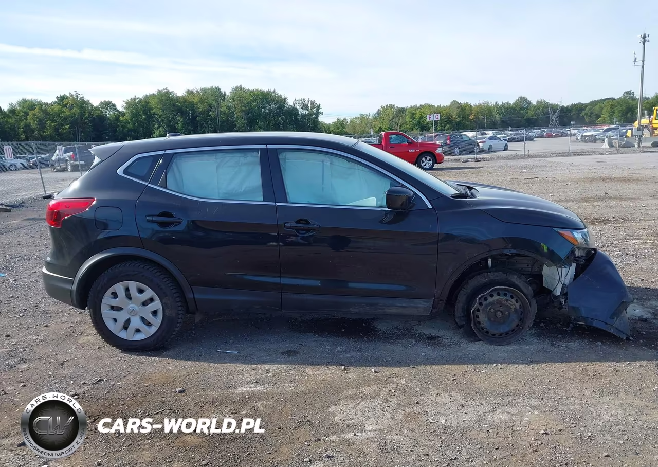 2019 Nissan Rogue Sport S VIN:JN1BJ1CR1KW348320 - 13