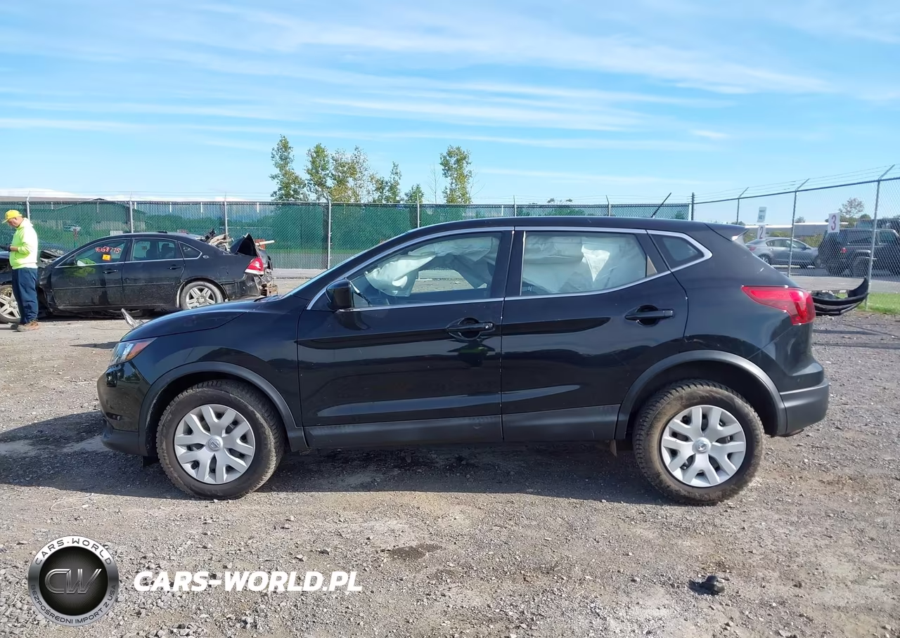 2019 Nissan Rogue Sport S VIN:JN1BJ1CR1KW348320 - 14