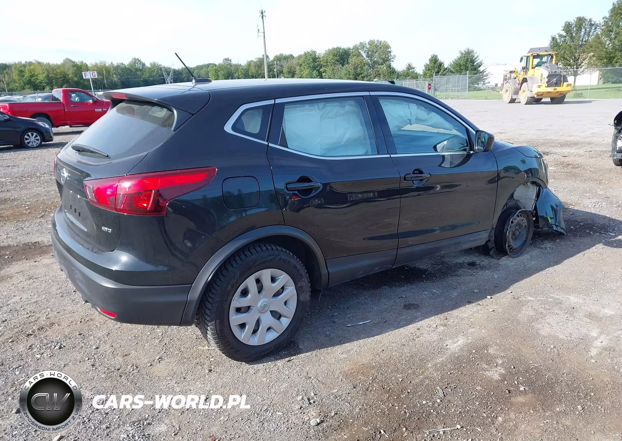 2019 Nissan Rogue Sport S VIN:JN1BJ1CR1KW348320 - 4