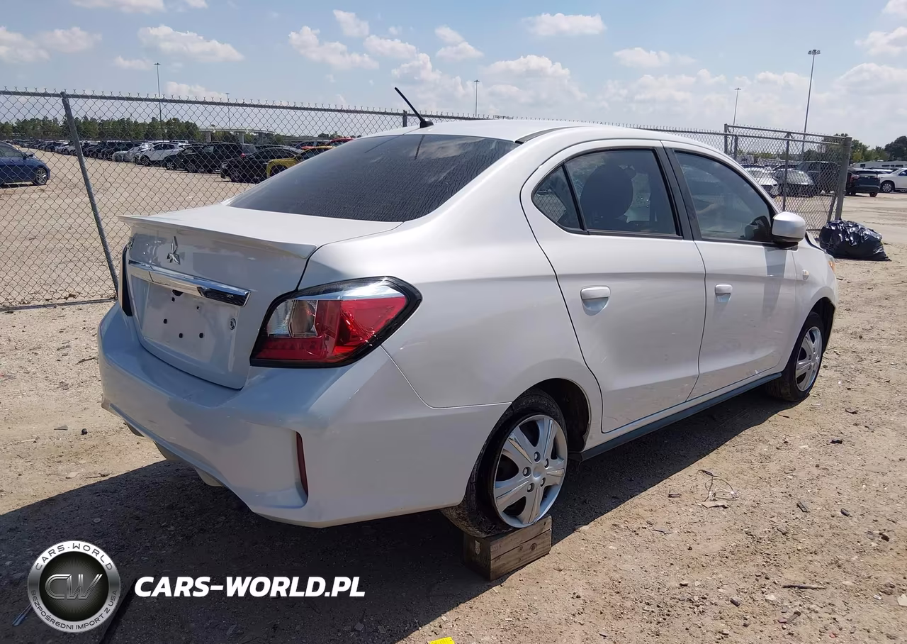 2024 Mitsubishi Mirage G4 Black Edition-Es-Le VIN:ML32FUFJXRHF17390 - 4