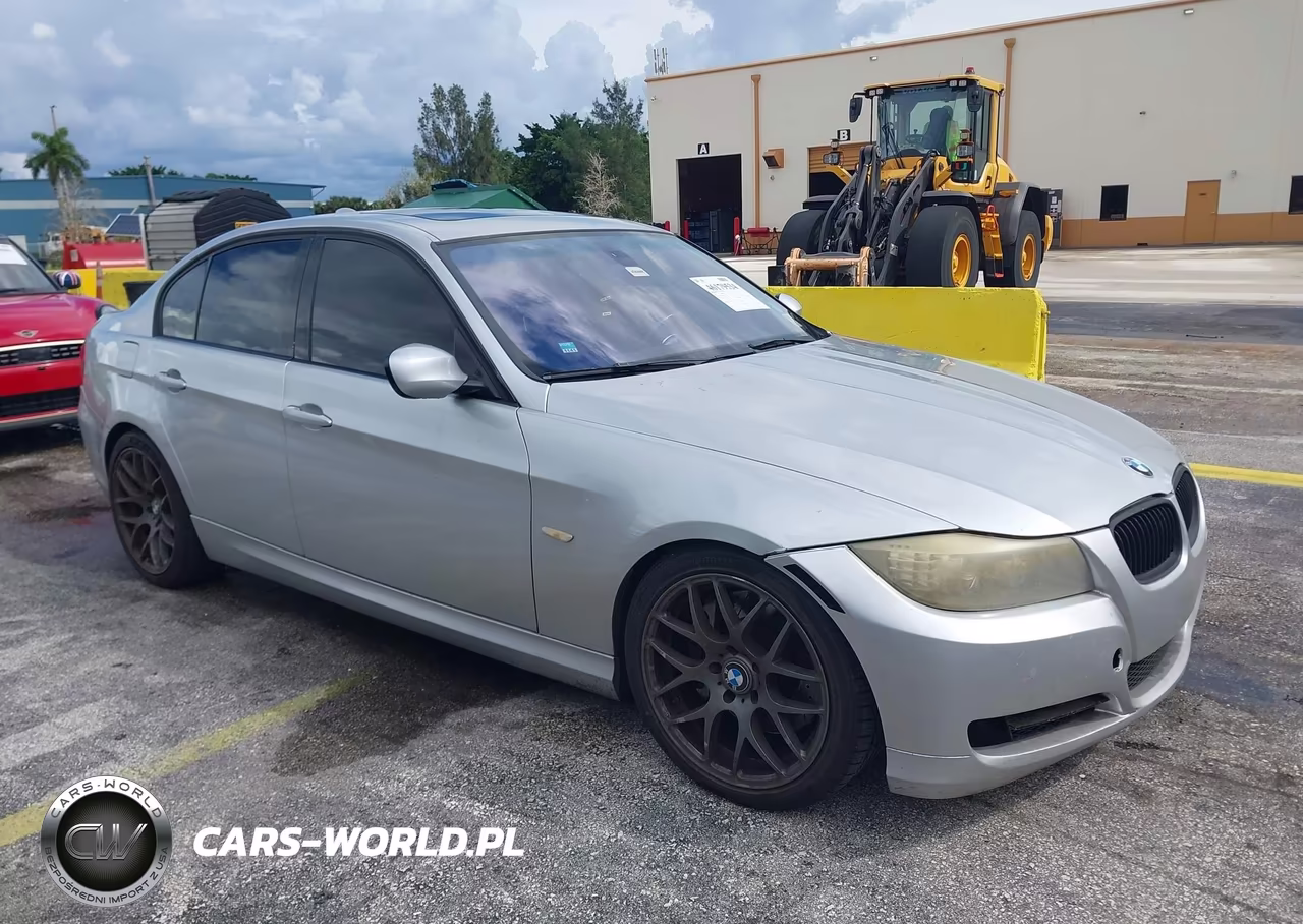 2011 BMW 335I – zdjęcie 1 z 12