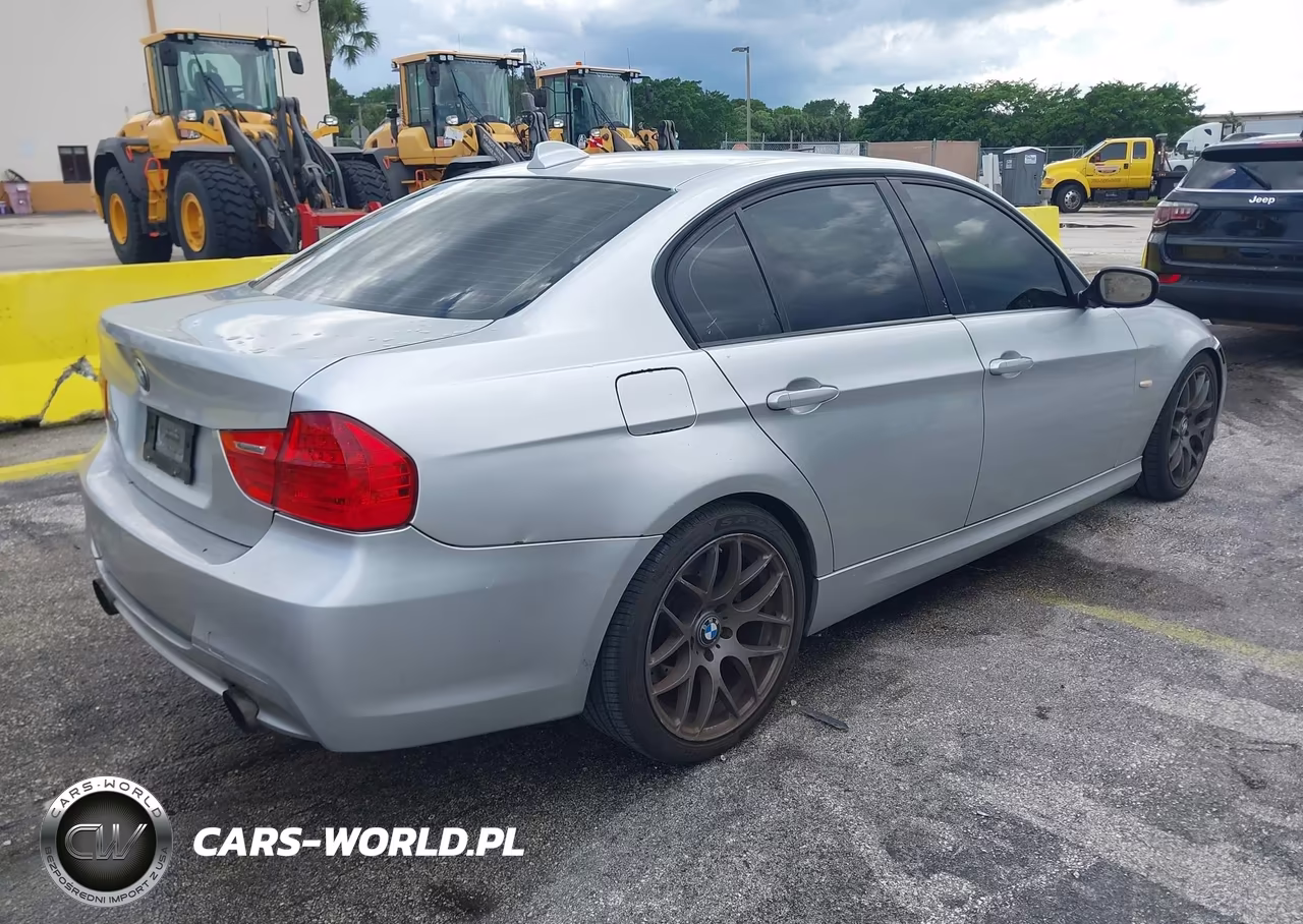 2011 BMW 335I VIN:WBAPM5C57BE576047 - 4