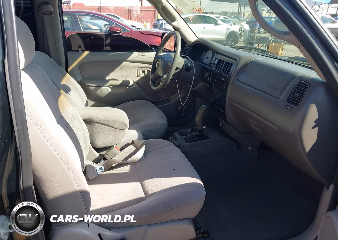 2004 Toyota Tacoma VIN:5TEVL52N64Z402503 - 5