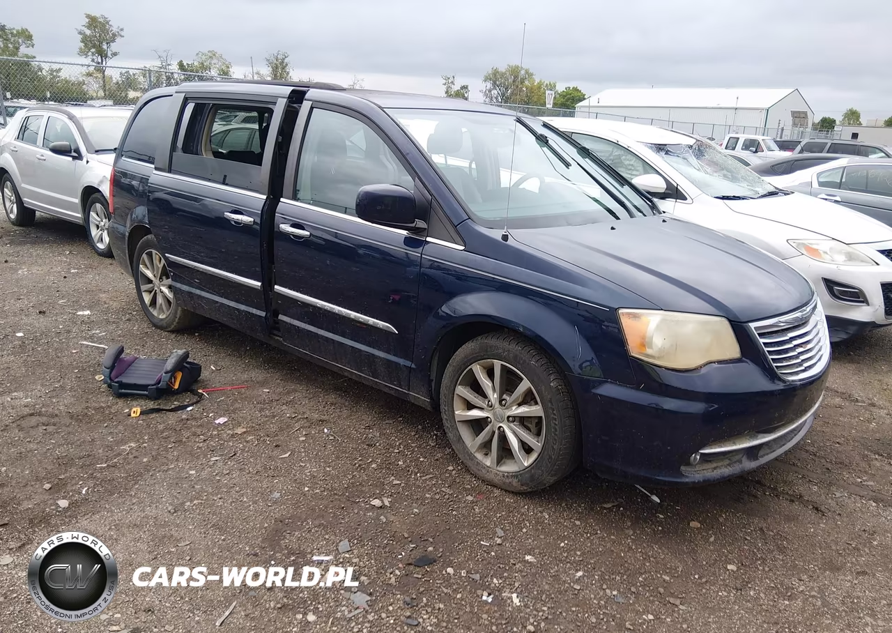 2014 Chrysler Town & Country Touring