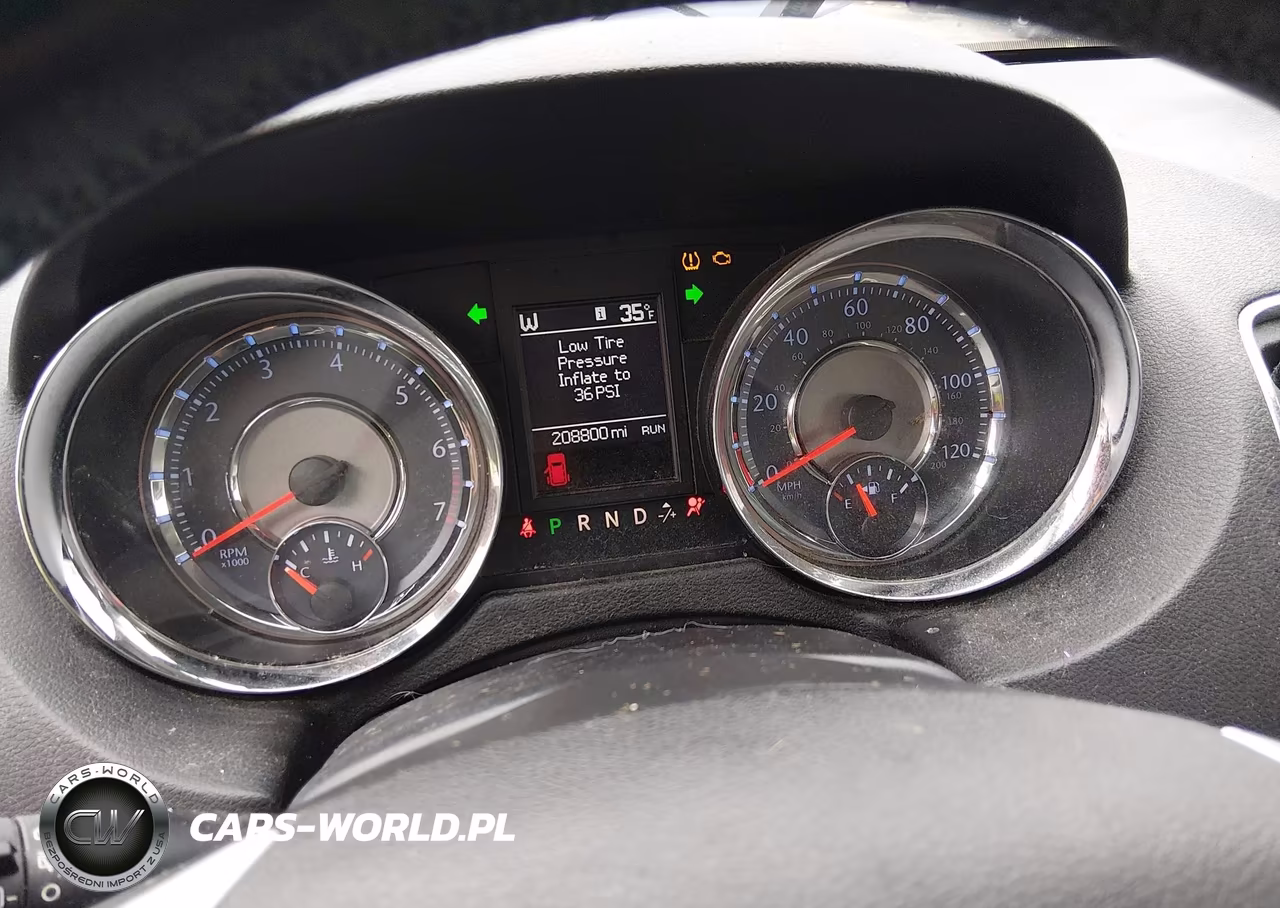 2014 Chrysler Town & Country Touring VIN:2C4RC1BG0ER437914 - 7