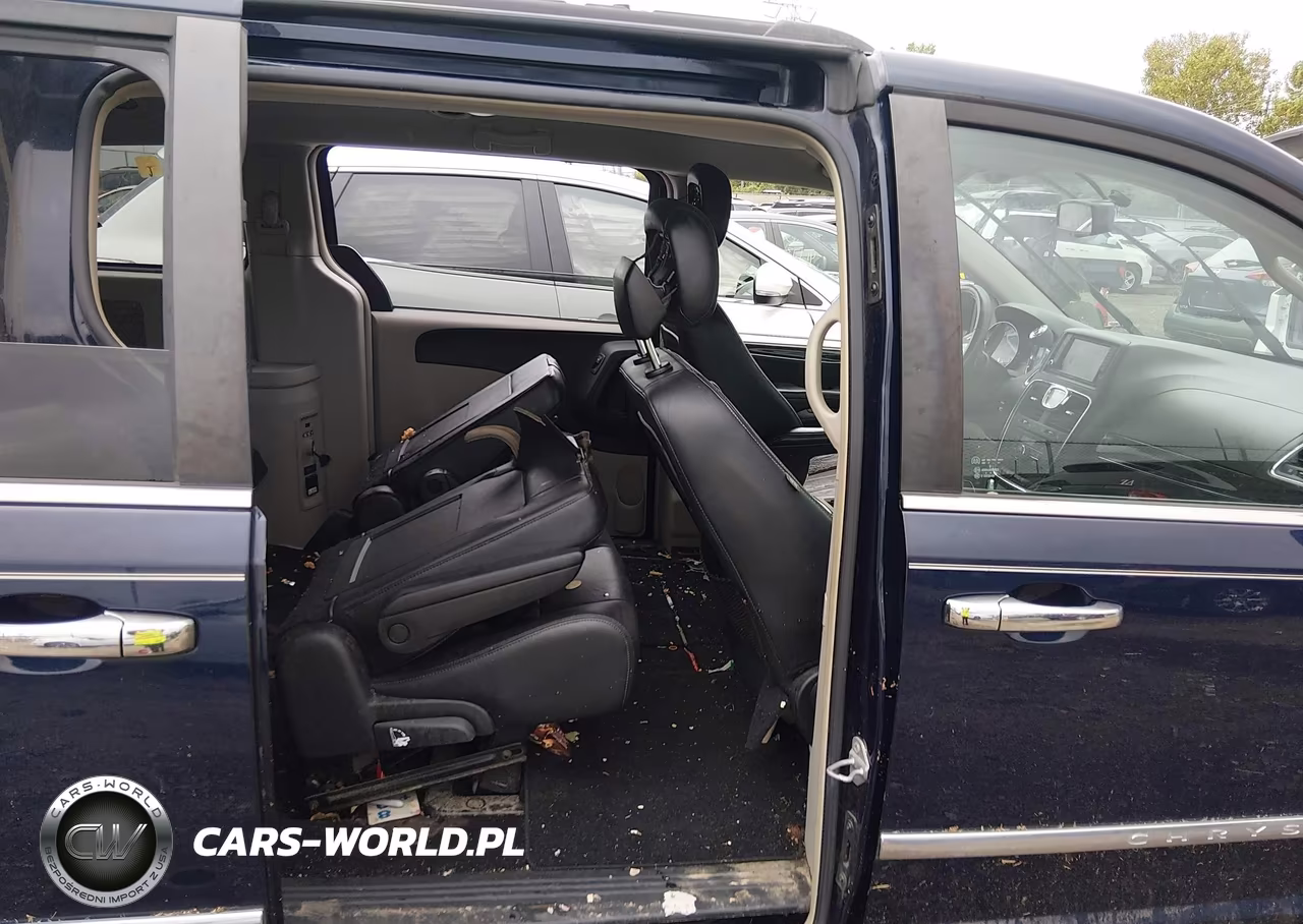 2014 Chrysler Town & Country Touring VIN:2C4RC1BG0ER437914 - 8