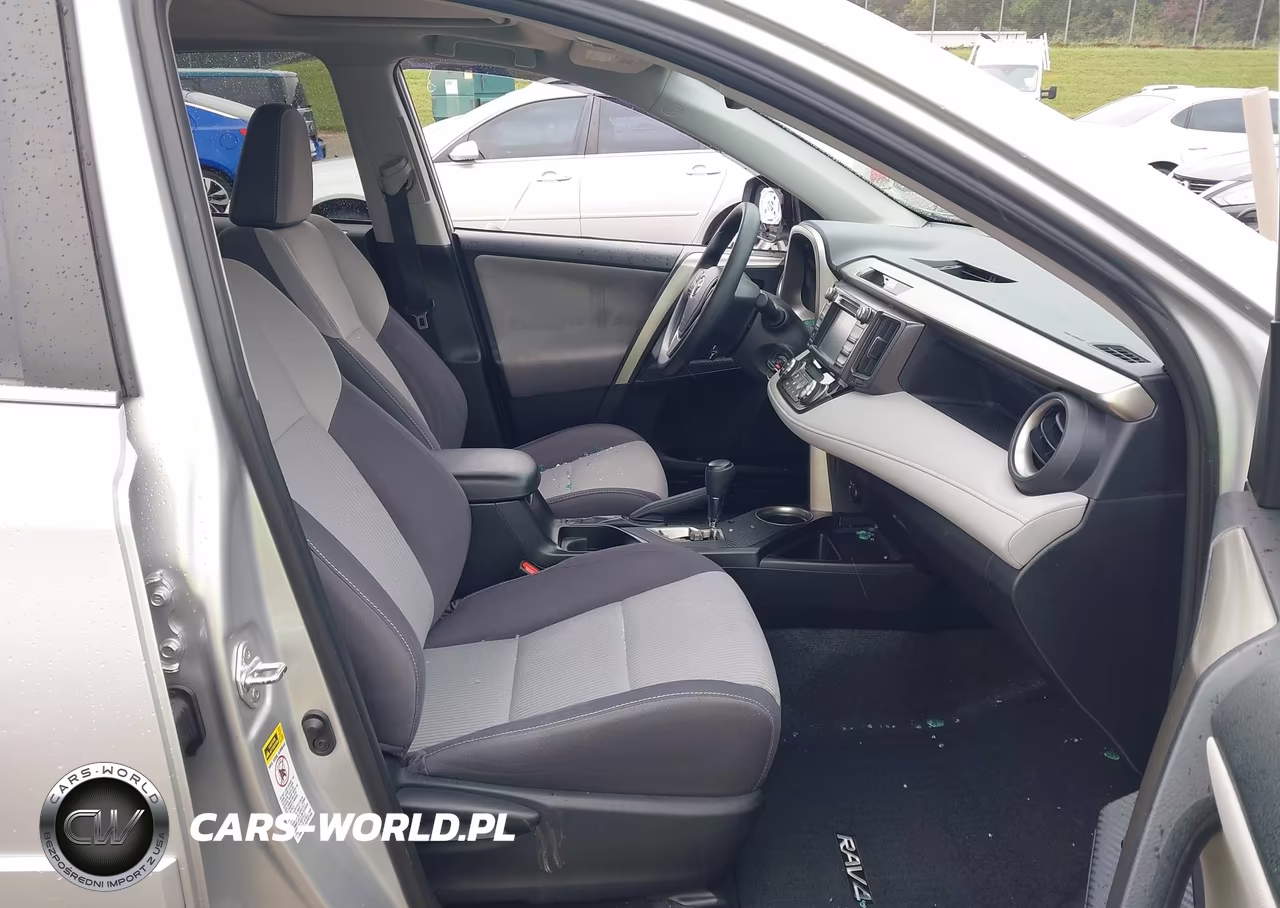 2015 Toyota Rav4 Xle VIN:2T3WFREV9FW215494 - 5