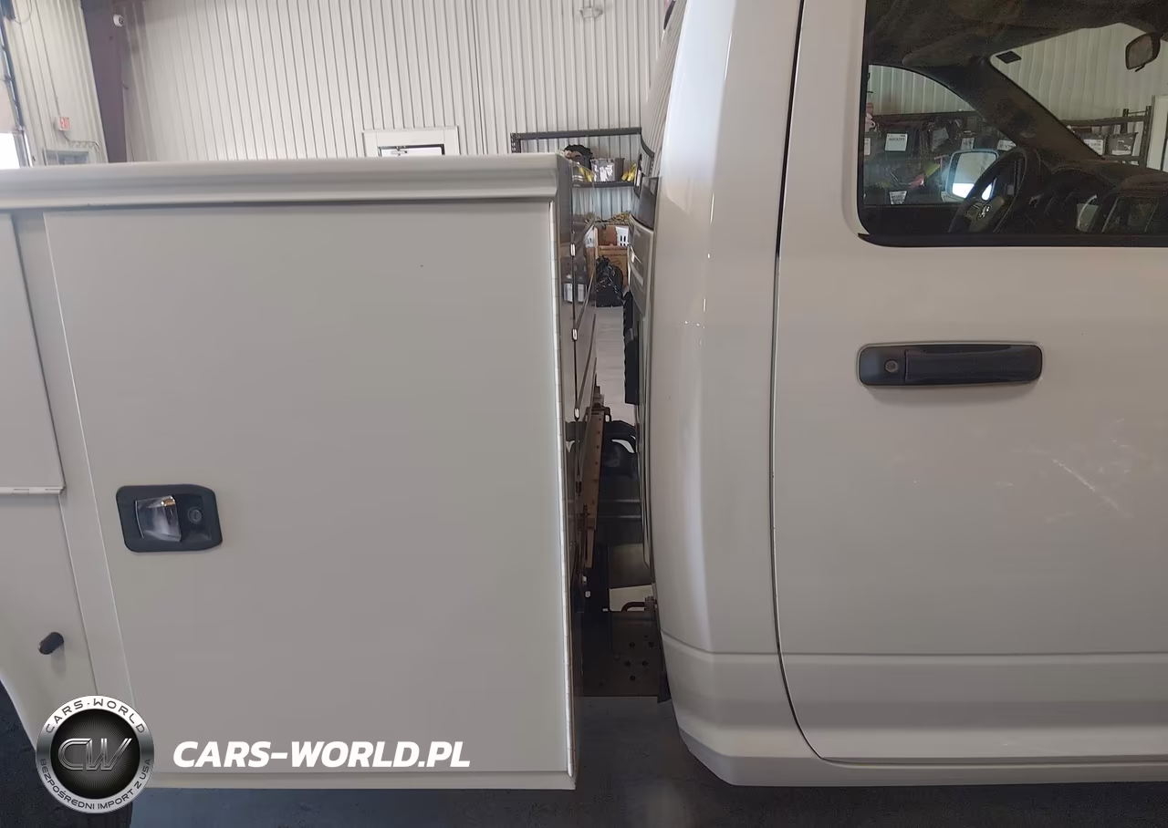 2015 Ram 2500 Tradesman VIN:3C7WR4ATXFG704794 - 8