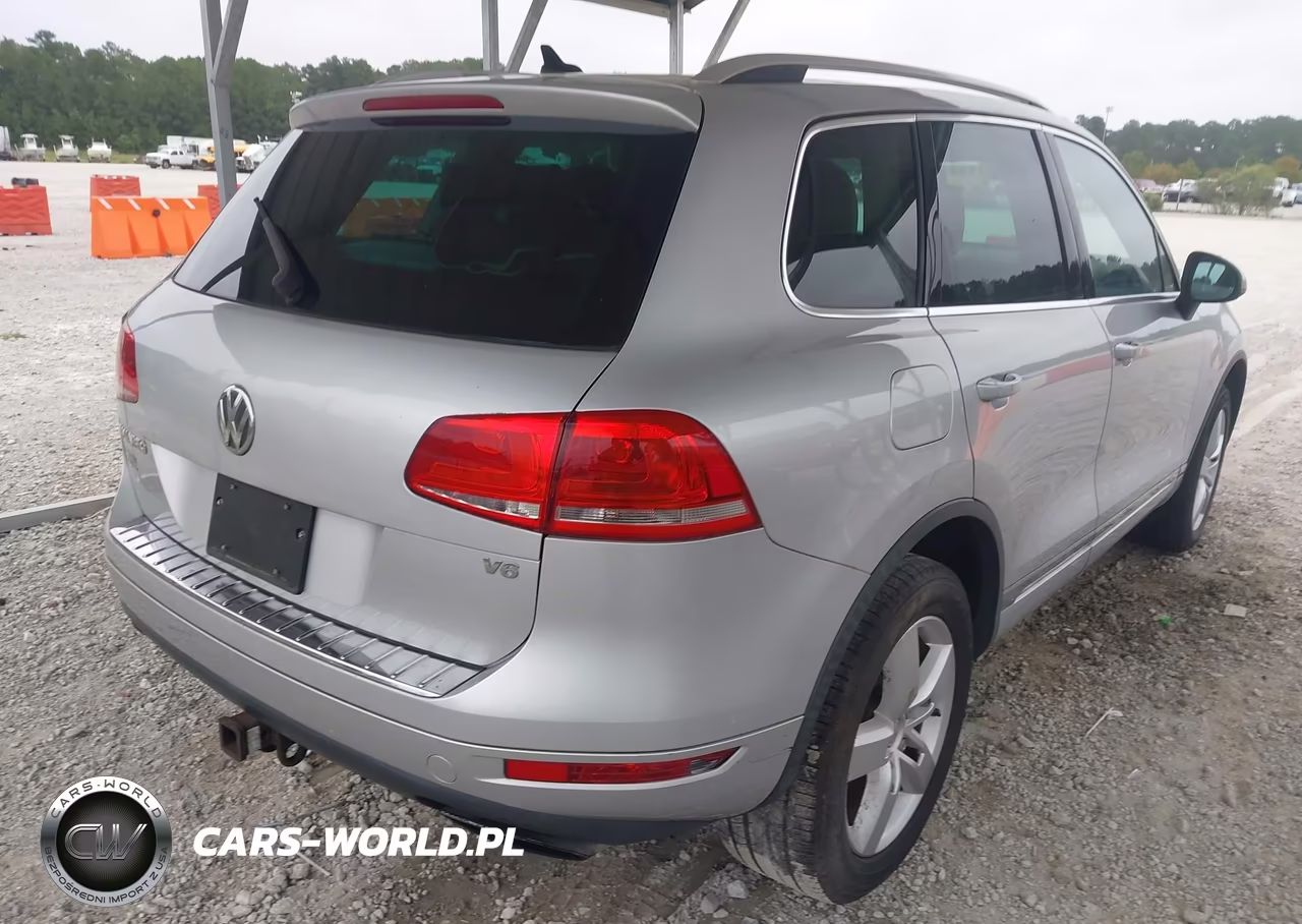 2011 Volkswagen Touareg Vr6 Lux VIN:WVGFF9BP4BD000856 - 4