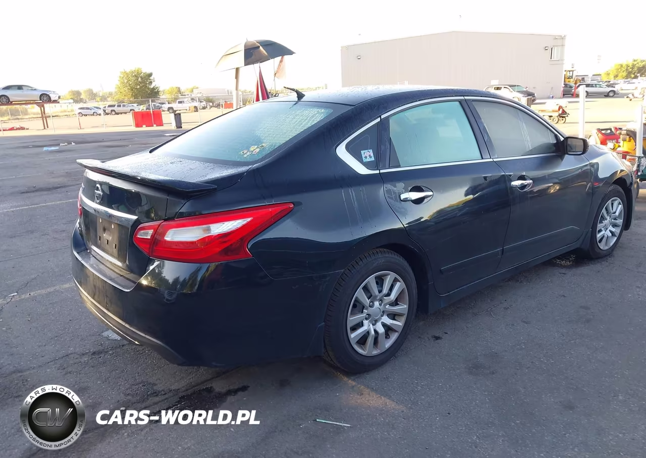 2016 Nissan Altima 2.5 S VIN:1N4AL3APXGN370786 - 4