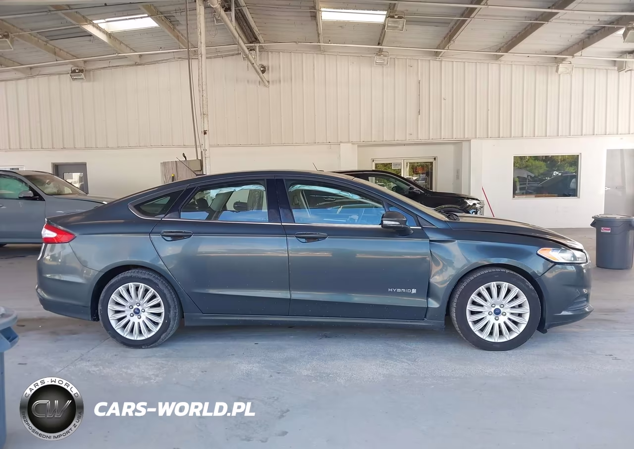 2015 Ford Fusion Hybrid Se VIN:3FA6P0LUXFR266287 - 14
