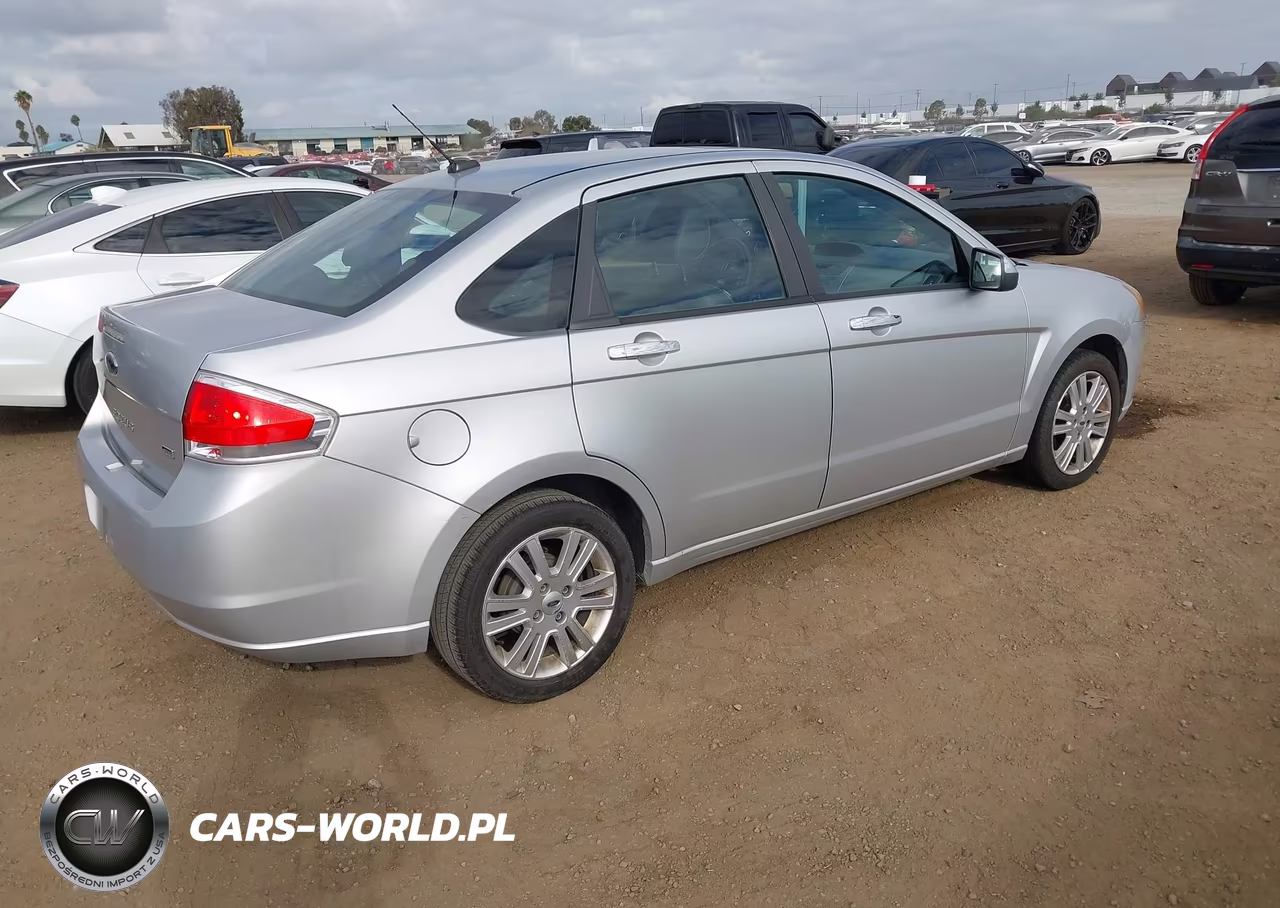 2010 Ford Focus Sel VIN:1FAHP3HN6AW177026 - 4