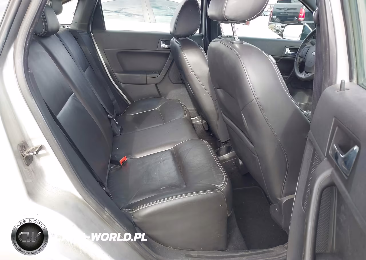 2010 Ford Focus Sel VIN:1FAHP3HN6AW177026 - 8