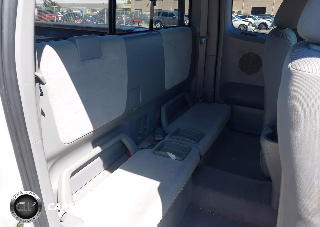 2005 Toyota Tacoma VIN:5TETX22N15Z105215 - 8