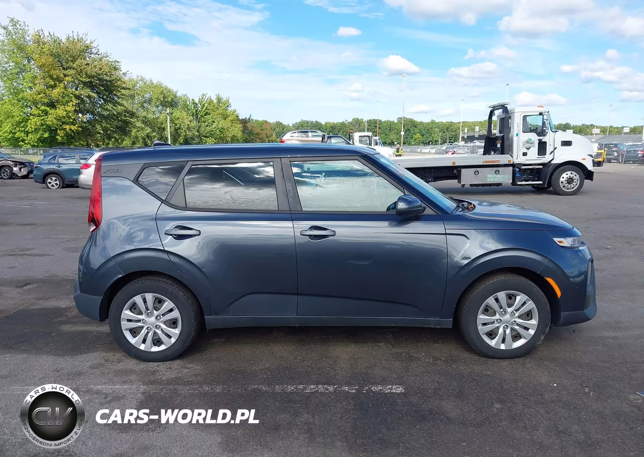 2020 Kia Soul Lx VIN:KNDJ23AU8L7102112 - 13