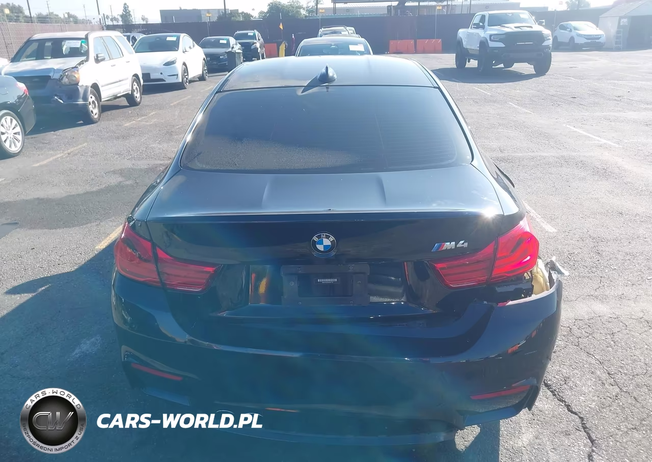 2019 BMW M4 VIN:WBS4Y9C55KAG67743 - 16